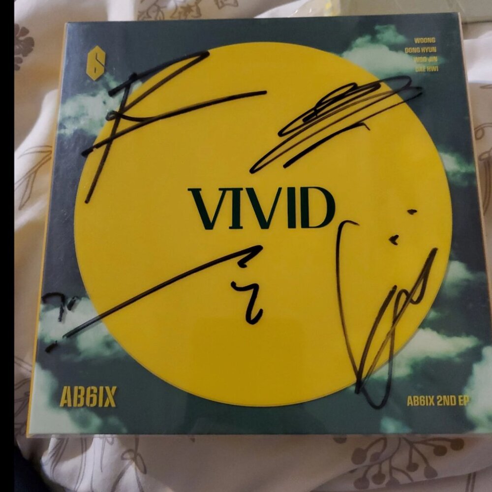 Kpop AB6IX signed by all members